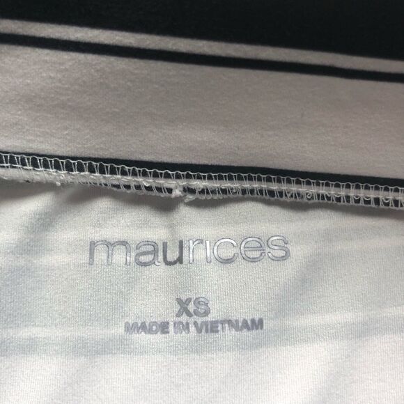 Maurice's long skirt .Black and white stripe. Extra small. - Picture 4 of 9